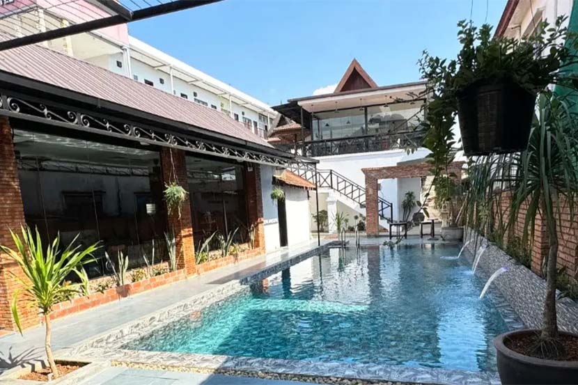 LKY 蓝客云 PMS 落地老挝万荣 Win Hotel，支持多语言、老挝时区、基普货币与本地价税分离，助力酒店数字化运营