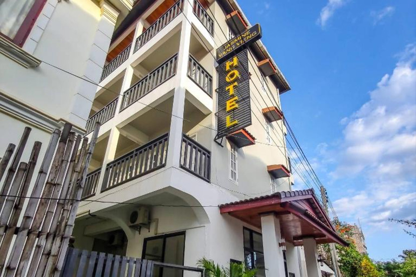 LKY 蓝客云 PMS 落地老挝万荣 Jasmine Vangvieng Hotel，实现多 OTA 直连与渠道统一管理，实时同步房态房价，保障数据安全合规